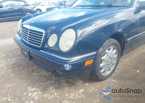 1998 Mercedes-Benz E 320 from USA, damaged, VIN WDBJF65F6WA704319